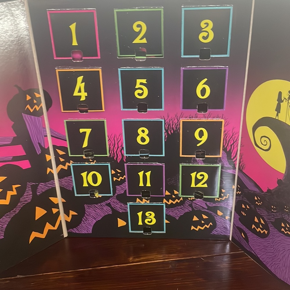 Funko pop Nightmare before Christmas countdown calendar - Picture 2 of 3